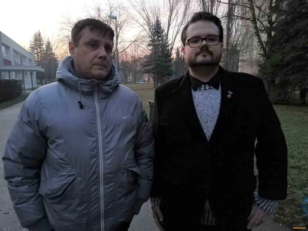 Tomášov otec a Eduard Žanony na pondelňajšom...