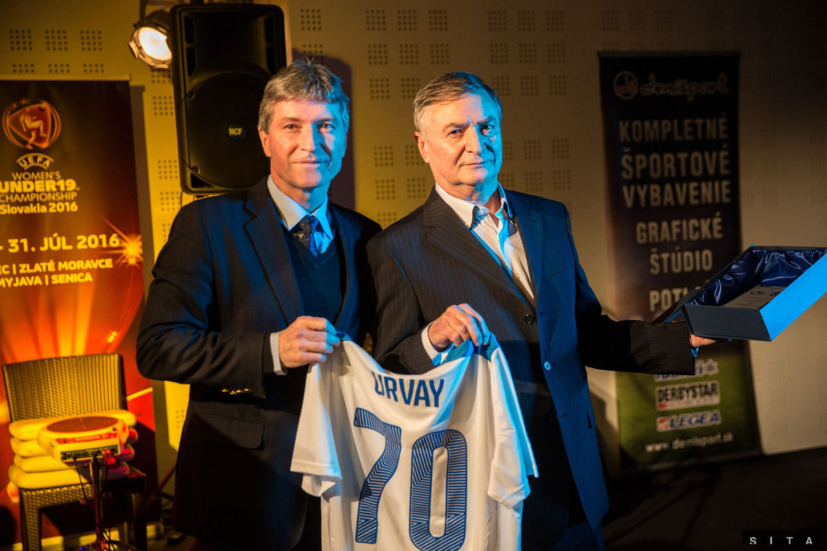 Jozef Kliment (vľavo) a bývalý futbalista...