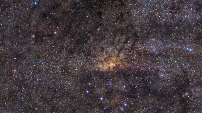 HAWK-I view of the Milky Wayâs central region