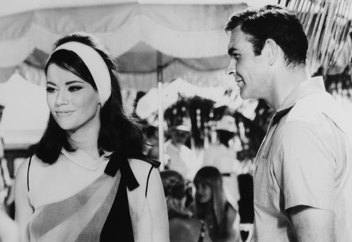 Claudine Auger a Sean Connery počas nakrúcania...