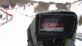 Vlhová urobila dobre, že v sobotu z Val d'Isere odišla. Zjazd úplne zrušili