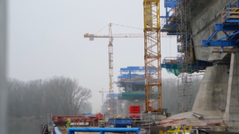 Šiesty most robí stavebníkom vrásky na čele. Odovzdajú ho v budúcom roku? 