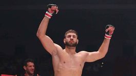 Procházka vyhodil Američanovi poistky. Obhájil a mieri medzi elitu 