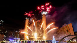 Kanada Nový rok oslavy Toronto 2020 ohňostroj