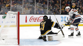 Marinčin bol pri troch góloch, Jaroš asistoval. Halák nezastavil esá 