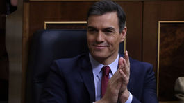 Španielsky premiér Sánchez získal krehkú dôveru