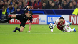 Bojí sa o život. Talent Ajaxu opustil kemp kvôli kríze v Iráne