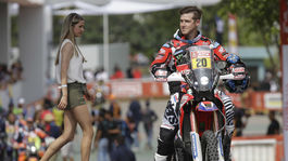 Lepší Dakar v hrsti, ako Brabec na streche