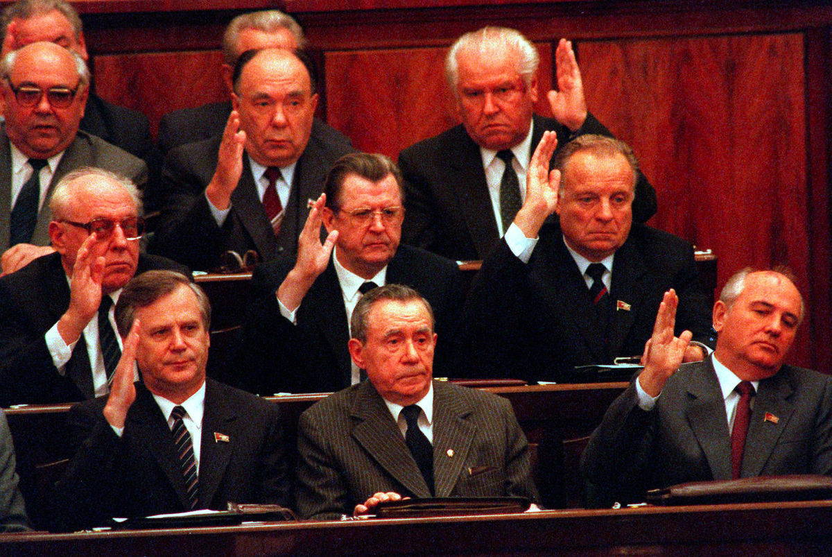 Na snímke z roku 1988 je Andrej Gromyko so...