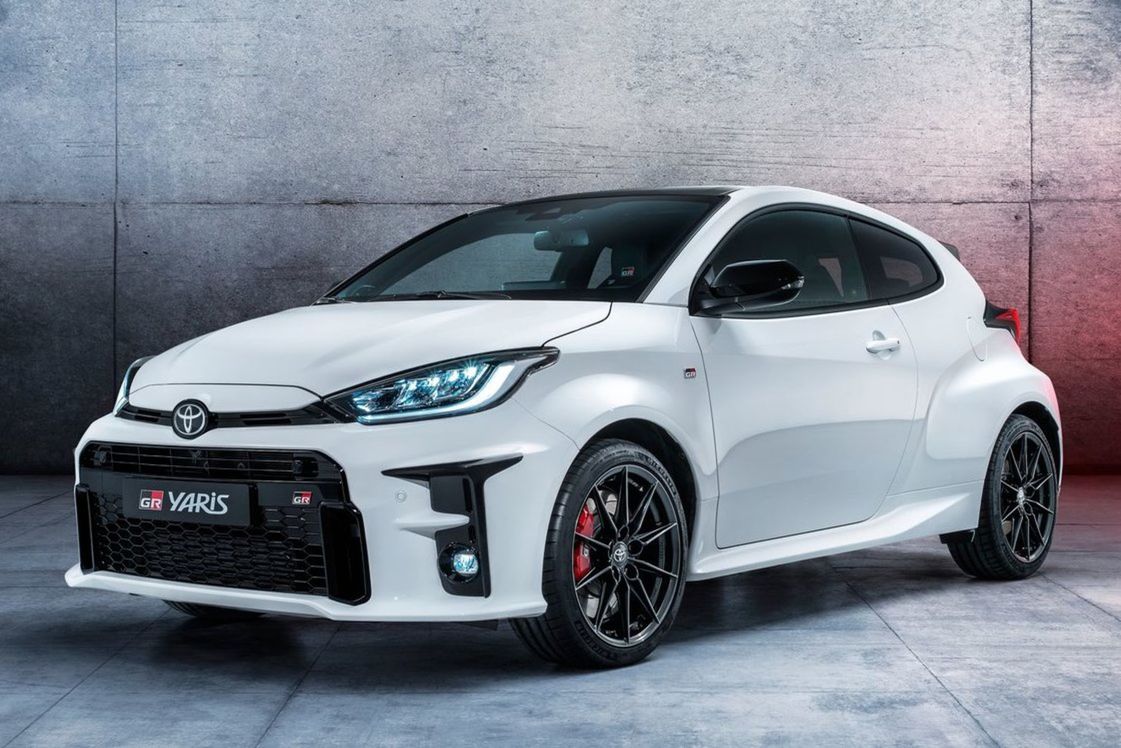 GR Yaris nemá so svojím sériovým súrodencom...