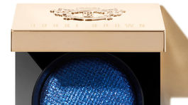 Gemstone Luxe Rich Eyeshadow od Bobbi Brown, odtieň Royal Sapphire.