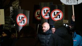 V Sabinove počas mítingu ĽSNS protestovali odporcovia extrémizmu 