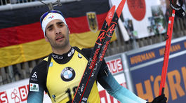 Domácich Nemcov zatienili Francúzi. Fourcade opäť využil absenciu rivala