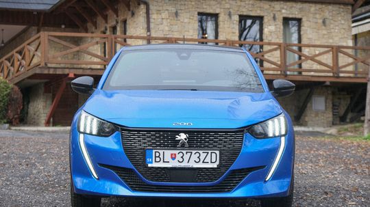 Peugeot 208 1,2 PureTech 100 GT Line - test 2020