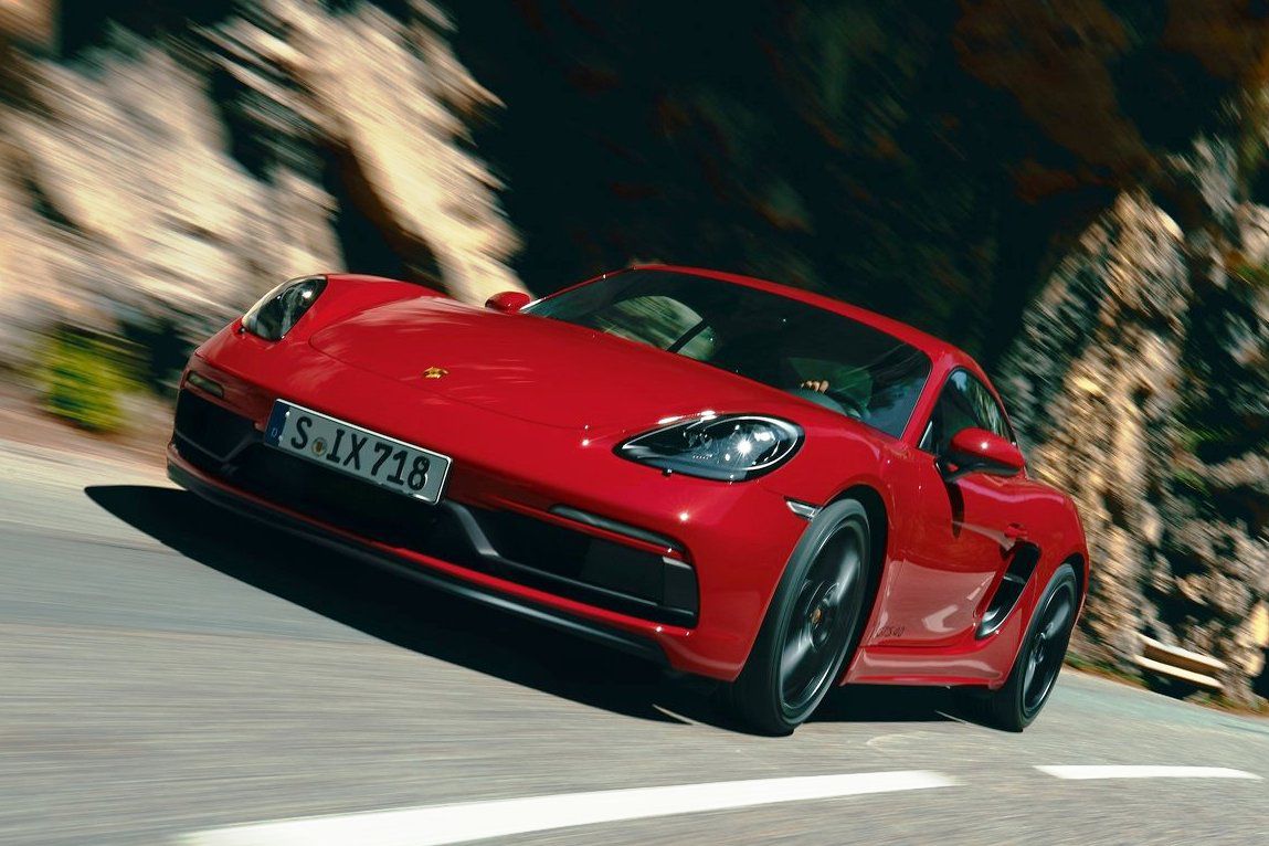 Porsche 718 Cayman GTS 4.0 nemá ďaleko od o...