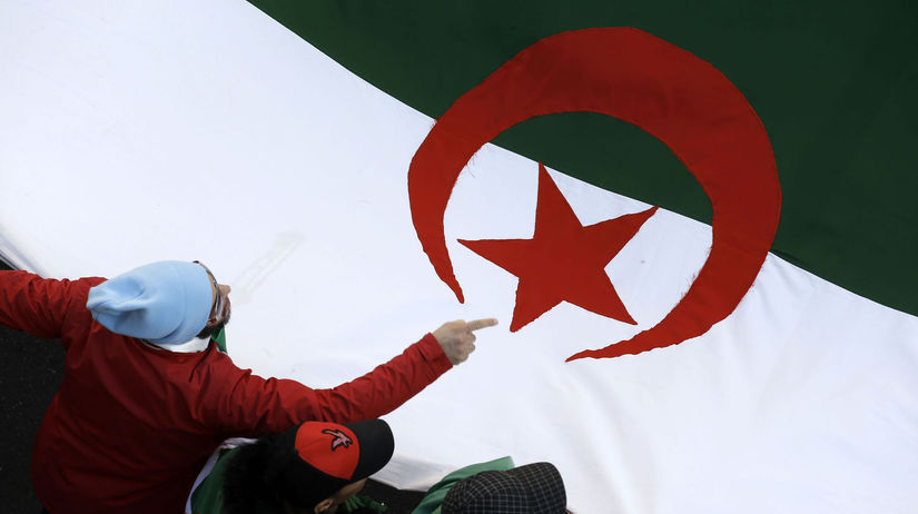 Alžírsko / vlajka /