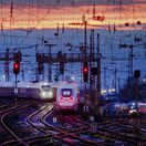 Frankfurt / Nemecko / vlak / železnice / železnica / koľaj / stanica /