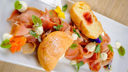 Pozvánka na zakáľačku: Jednoduché jedlá osviežené nápadmi