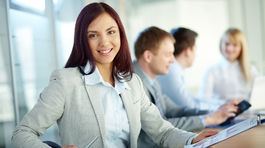 Boj o minimálnu mzdu sa stupňuje. Zvýšením by získali najmä ženy