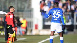 Balotelliho vylúčili za kung-fu a nadávky. Ronaldo pochválil Kuckov tím 