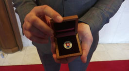 Odznak od Danka. Poslancom na rozlúčku