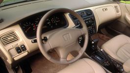 Takata: Viac ako 20-ročné autá začali vykupovať aj Honda s Mitsubishi. Čo ďalší?