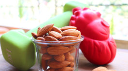 Kešu orechy, mandle aj banán! Čo prinesú telu, ak ich zjete pred tréningom?