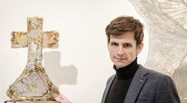 Sklár zo Slovenska krížom potešil pápeža Františka