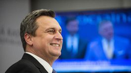 Danko je opäť predsedom SNS. Rafaj hovorí o kolektívnej samovražde