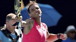 Nadal sfúkol kamaráta a potom ho ľutoval. Kyrgios uspel vo veľkej dráme