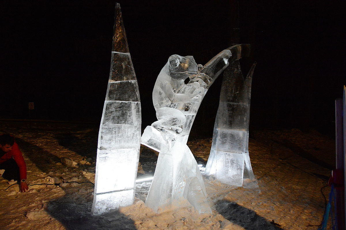 Hrebienok, ľadové sochy