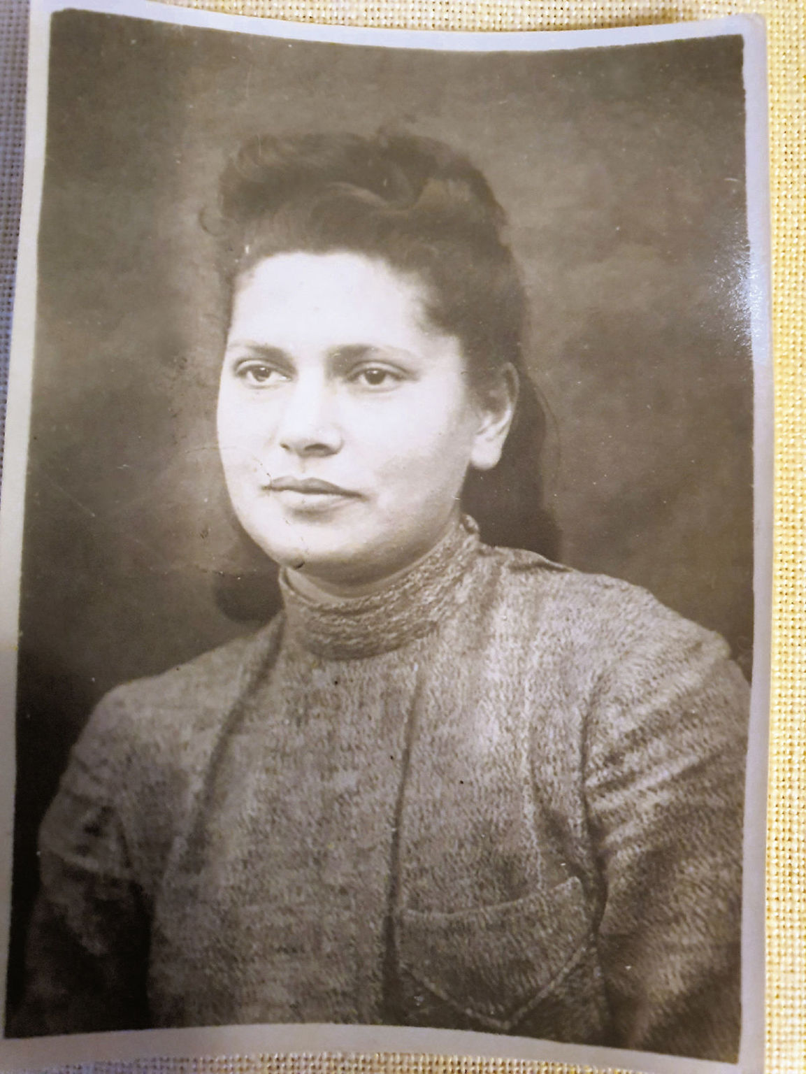 Archívna fotografia Laury Špánikovej z mladosti.