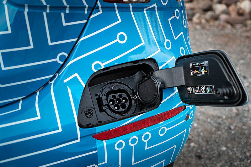 Plug-in hybridná naftová verzia dostane...