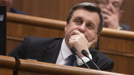 Reakcie politikov: Fico sa Danka zastáva, opozícia ho chce odvolávať