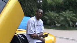 Kobe žil v neuveriteľnom prepychu. V jeho garáži parkovali tieto autá