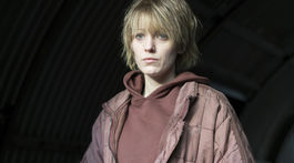 Hodinu v maskérni, aby vyzerala zničene: Myslia si, že taká som bez mejkapu!