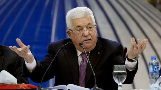 Palestínsky prezident chce vysvetliť, prečo odmieta Trumpov mierový plán