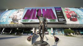 Amerika miluje Super Bowl. Skoro ako M.A.S.H.