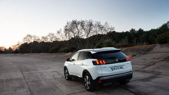 Peugeot 3008 HYBRID4