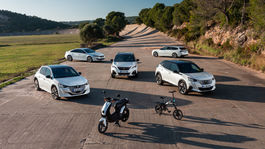 Peugeot zapája elektrinu. Vyskúšali sme slovenskú e-208 aj hybridy