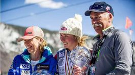 Otecko mi priniesol vankúš, spím ako v bavlnke. Shiffrina milovali