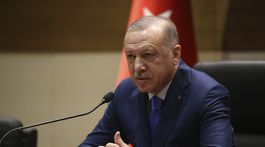 Erdogan: Turecko 'tvrdo' zareaguje  na akýkoľvek sýrsky útok