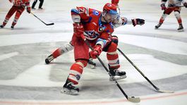 Málovídané gesto v hokejovej lige: Huna radil arbitrovi, aby súpera netrestal