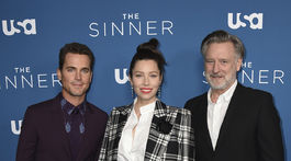 Zľava: Herec Matt Bomer, herečka Jessica Biel a herec Bill Pullman na premiére tretej série seriálu The Sinner.