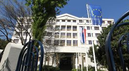 Ministrom schválili pravé ruky, štátnych tajomníkov