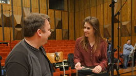 Bebjakova Správa má titulnú skladbu, nahrala ju Sima Martausová 