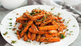 Mrkvové hranolky s parmezánom? Pripravíte ich naozaj ľahko