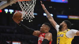 Stratégia bez pivota vychádza. Houston vyhral na palubovke Lakers
