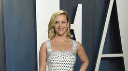 Herečka Reese Witherspoon v kreácii Celine. 