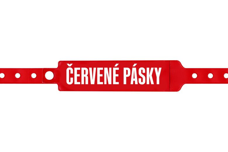 Logo seriálu Červené pásky.
